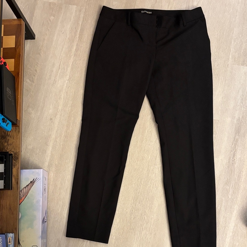 Express women’s Black Columnist pants